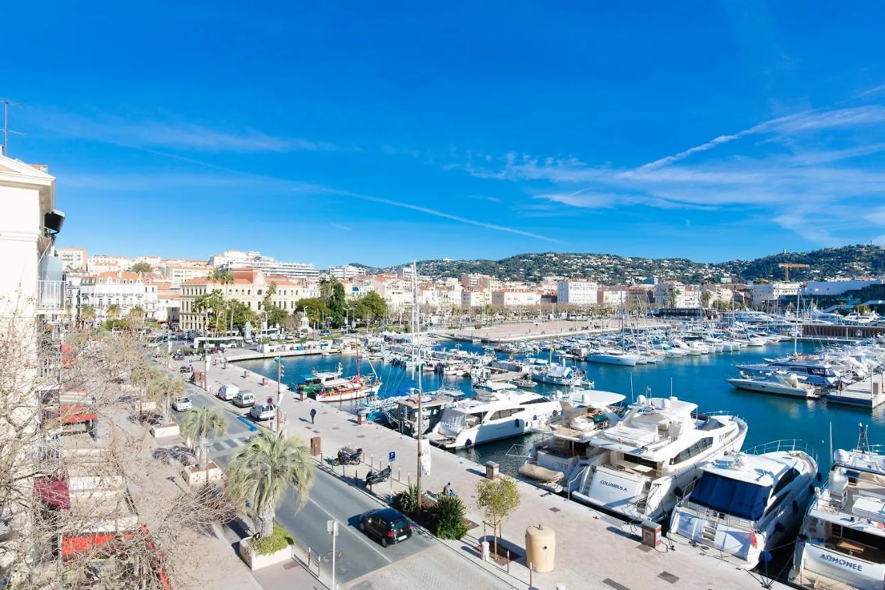 Darxia -Cannes Vieux Port 0*, Cannes Frankreich